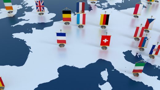 mapa europy z zatkniętymi flagami państw